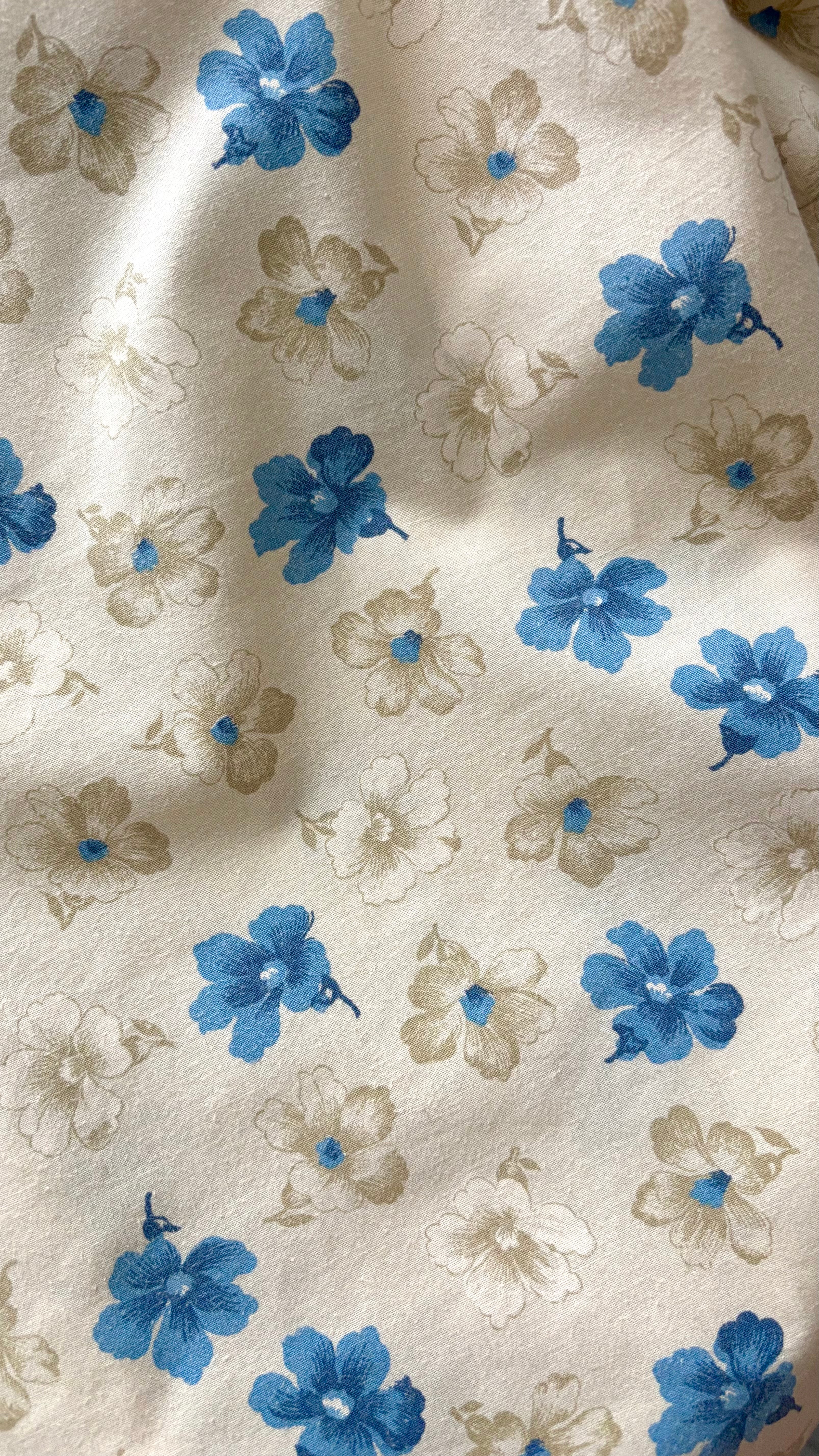 Pantalon fleurs beige et bleu