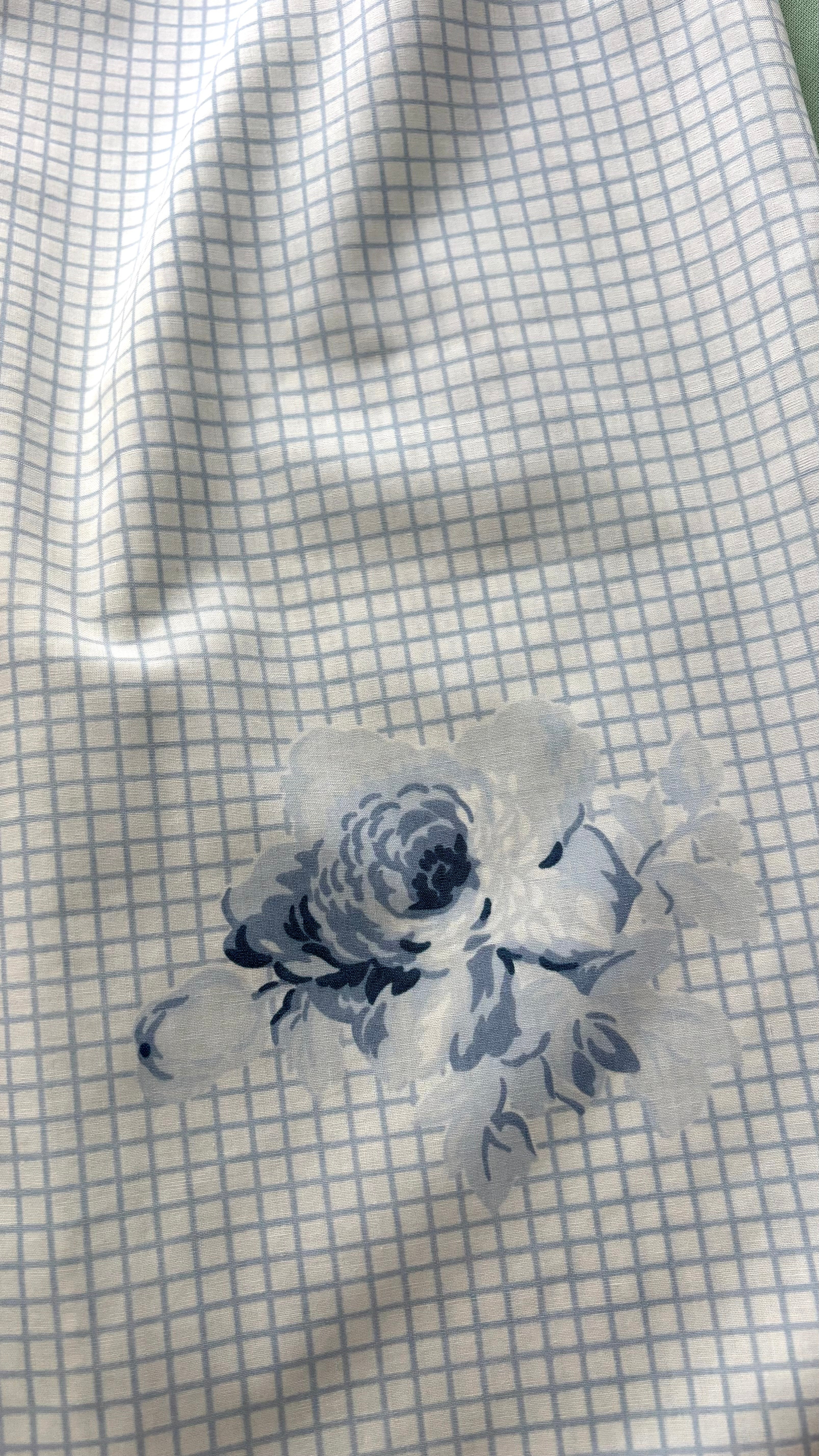 Pantalon carreaux bleu et fleurs