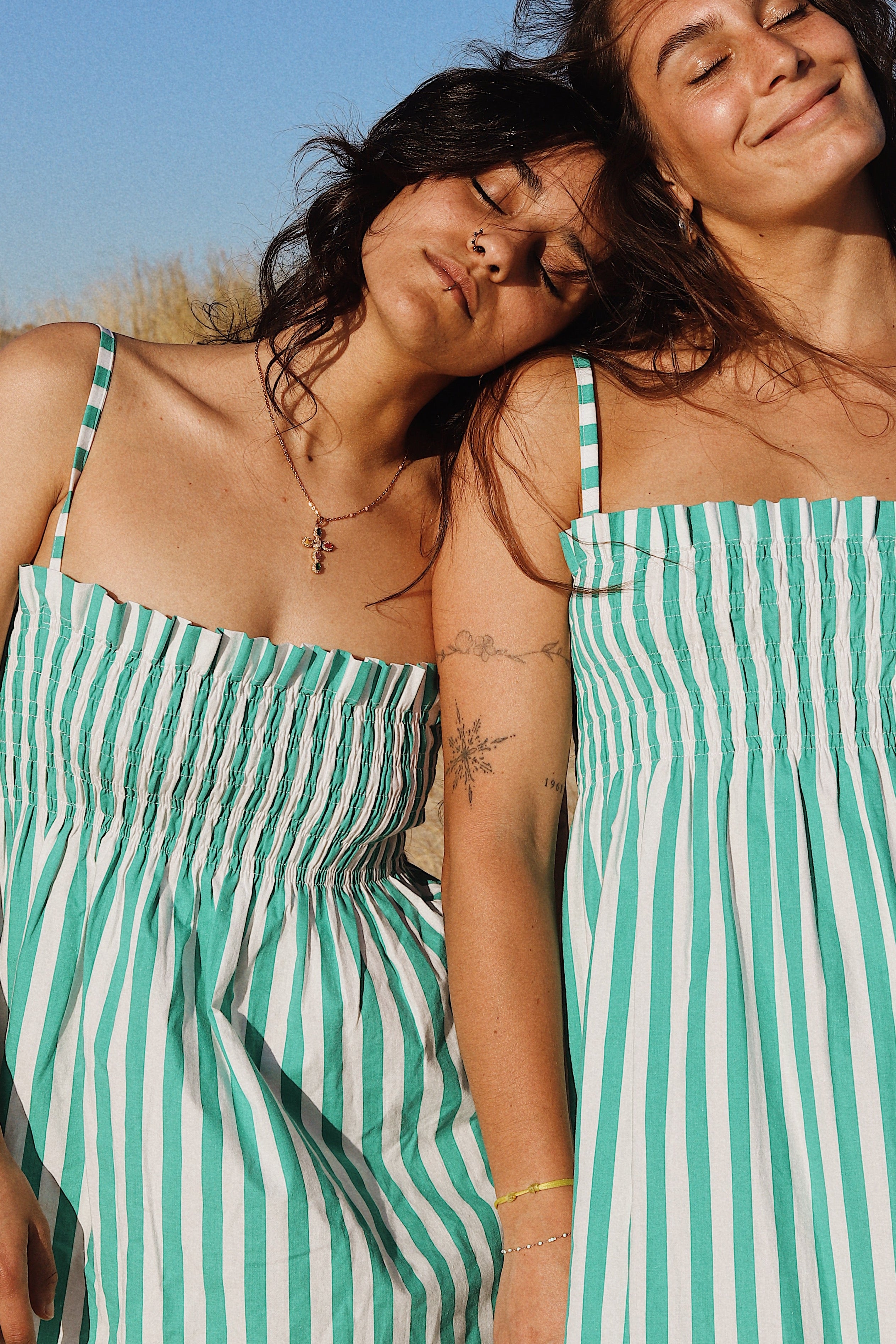 Robe courte smockée Rayée vert et blanc – Pièce unique