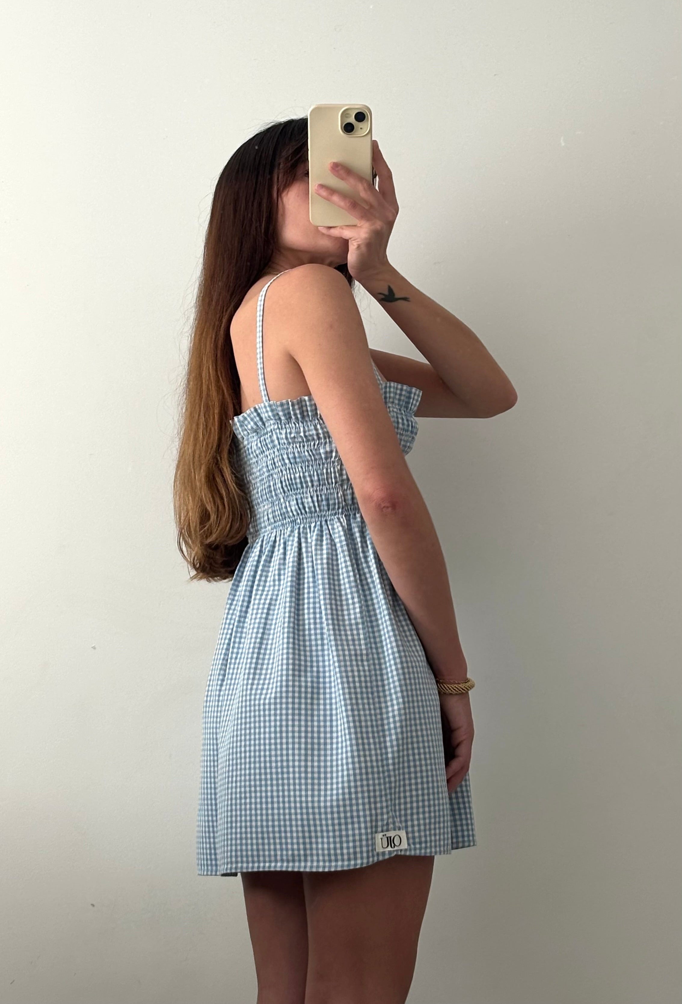 Robe courte smockée Vichy bleu – Pièce unique