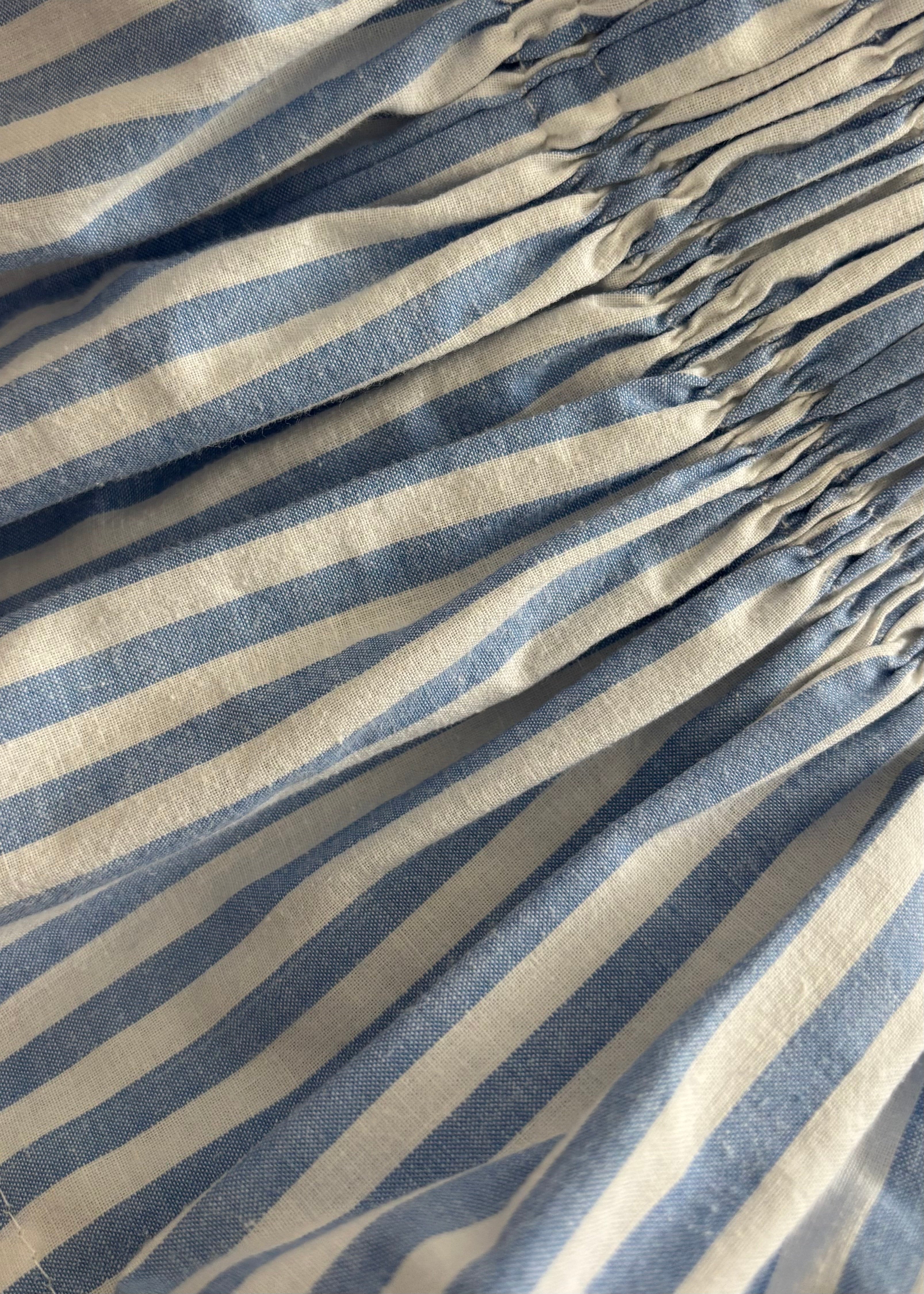 Top smocké rayé bleu et blanc – Pièce unique