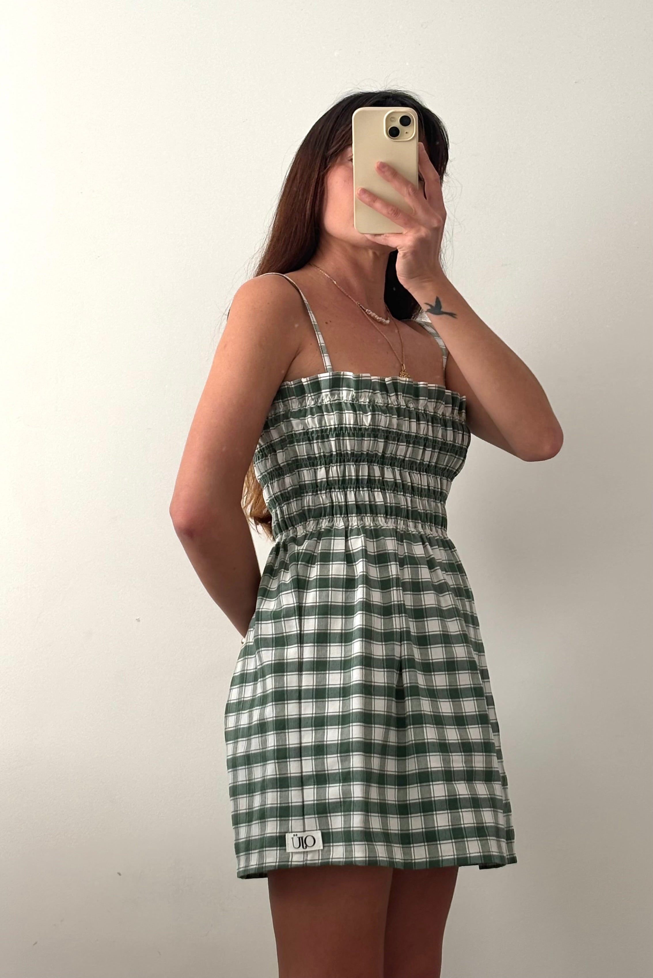 Robe courte smockée Vichy vert – Pièce unique