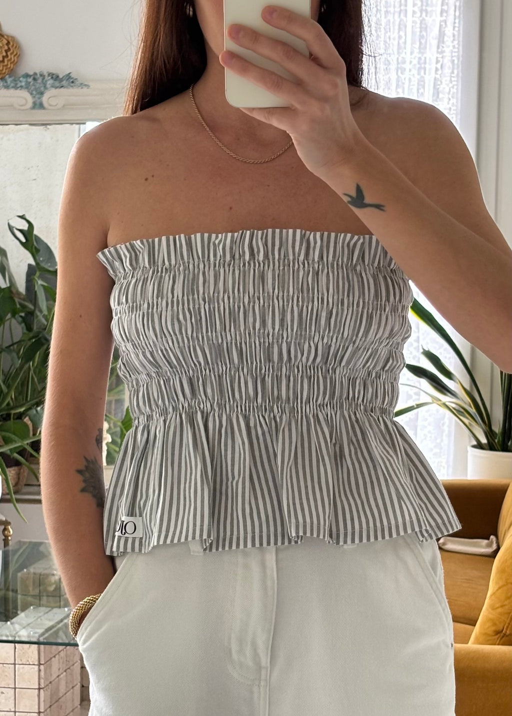 Top smocké rayé gris et blanc – Pièce unique