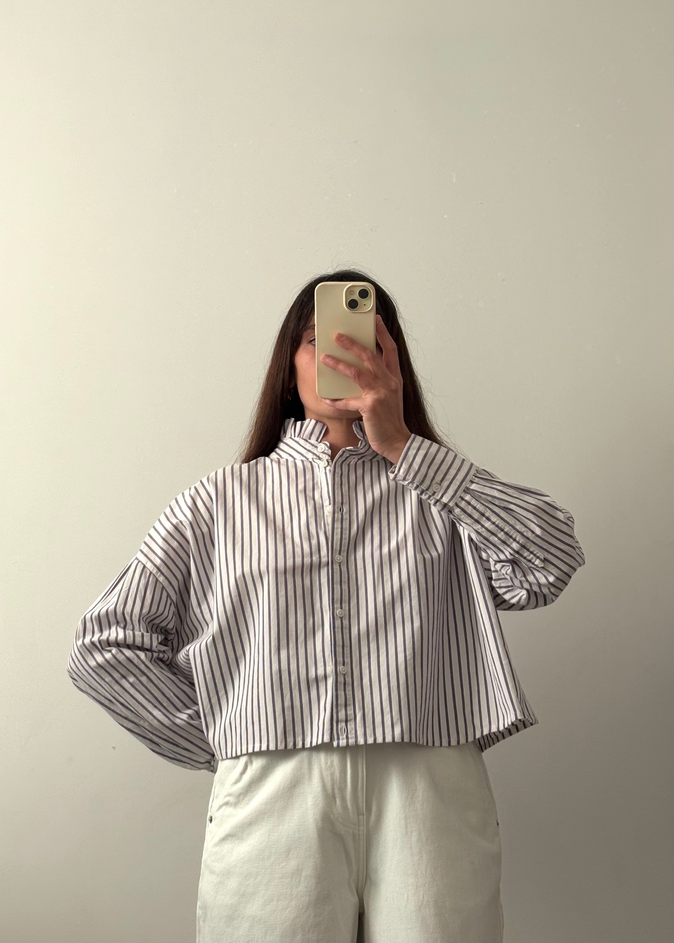 Chemise col volant et dos nu – Pièce unique