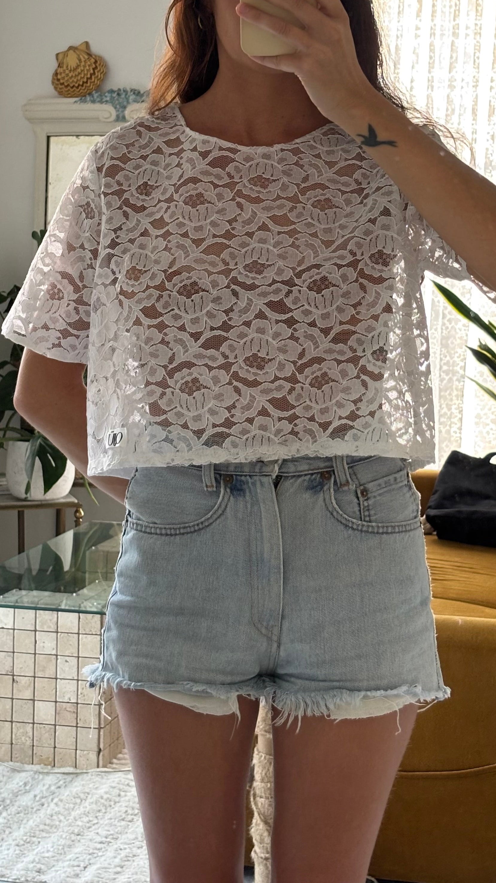 Top dentelle fleurs